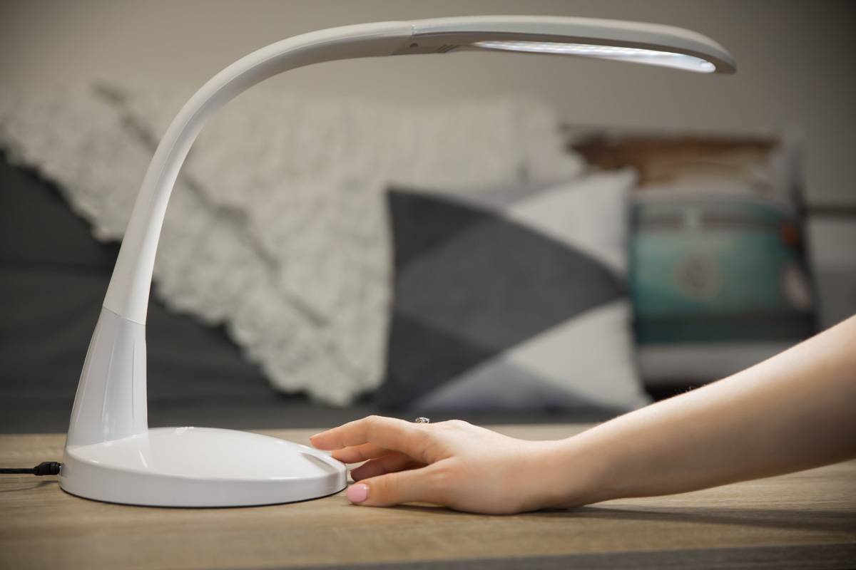 Stella LED Task Lamp for low vision